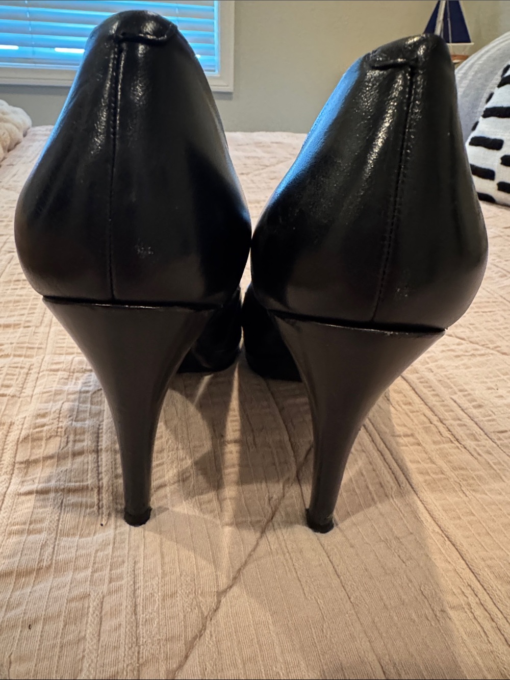Nine West Black Pointed Toe Pumps - Picture 4 of 5